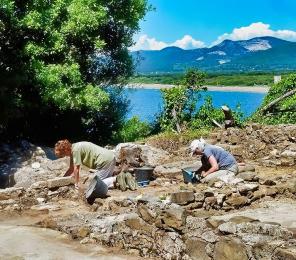 Earthwatch volunteers looking for artifacts while on archaeology expedition Unearthing Ancient History in Tuscany